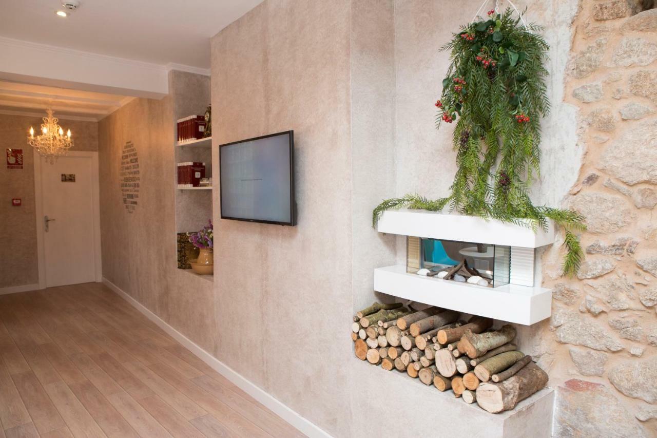 Hostal Kukia Нойя Экстерьер фото