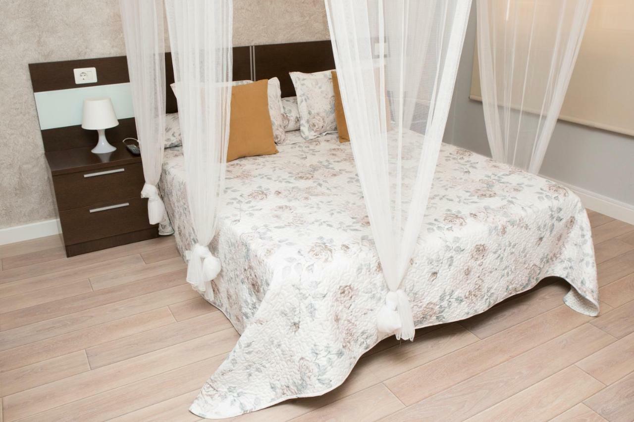 Hostal Kukia Нойя Экстерьер фото