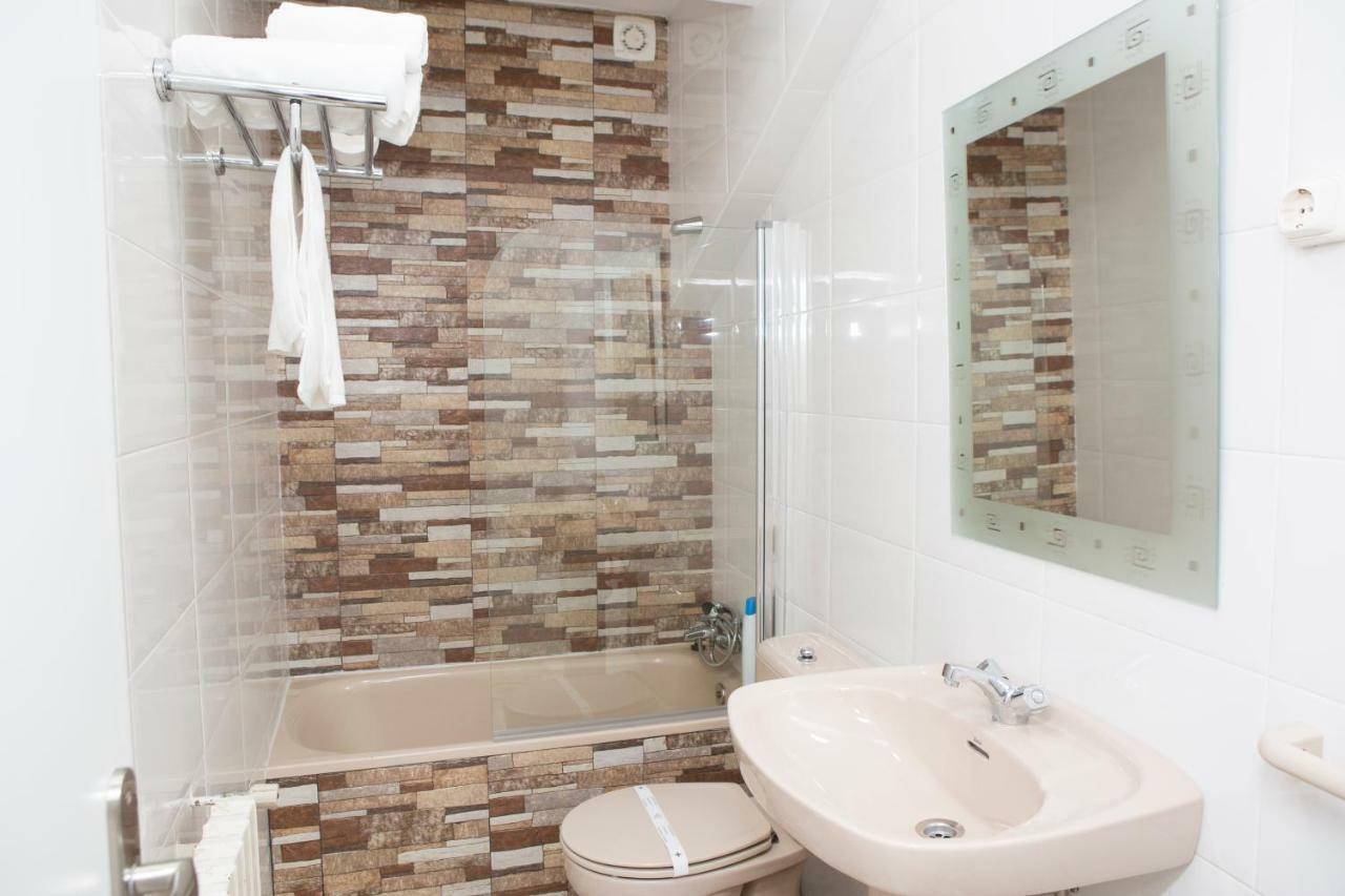 Hostal Kukia Нойя Экстерьер фото